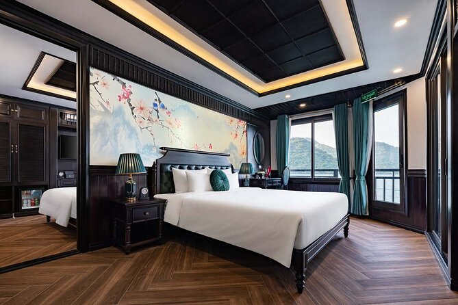 Best 5-Star 2D1N Halong Bay & Lan Ha Bay Cruise from Hanoi - An In-Depth Look at the 2D1N Halong Bay & Lan Ha Bay Cruise