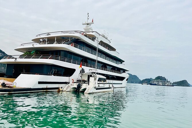 Scarlet Pearl Cruise 5 Star Yacht in Lan Ha Bay (2D1N) - What’s Included and What to Consider