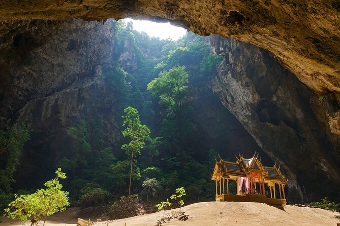 Explore the majestic cave of Sam Roi Yod - Exploring the Majestic Cave of Sam Roi Yod: An In-Depth Review