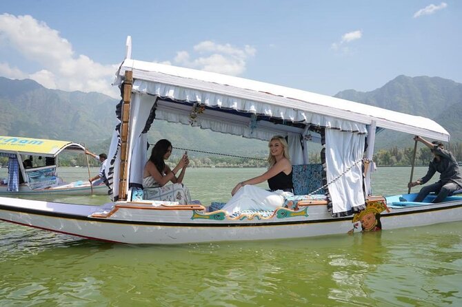 Private Kashmir Family 7-Day Tour - A Hands-On Look at the Private Kashmir Family 7-Day Tour