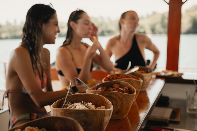 4-in-1 Nusa Lembongan Breakfast and Snorkel Catamaran Cruise - FAQs