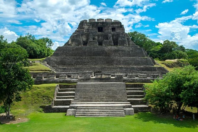 Xunantunich and In land Blue Hole from Placencia - An In-Depth Look at the Tour Experience