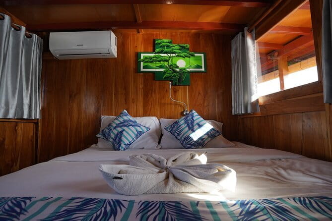 Open Sailing Trip Labuan Bajo, Using Singkolo Pinishi Boat - Key Points