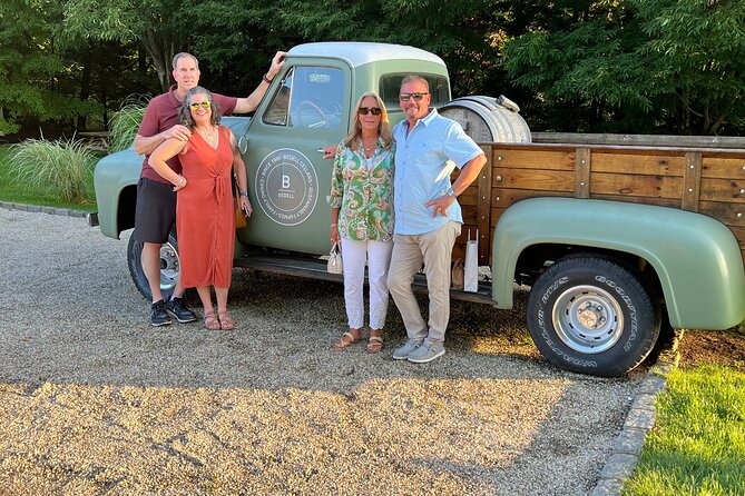 Long Island Wine Tour North Fork Sights, Bites & Flights Full-Day - How the Tour Works and What to Expect