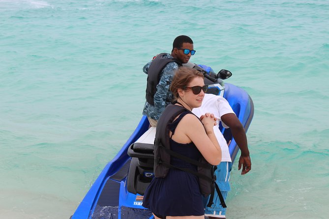 Customizable Half a Day Private Bus Tour in the Bahamas - Key Points