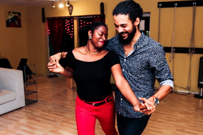 Social Dance Class with a Pro Instructor - Quick Overview of the Social Dance Class Experience