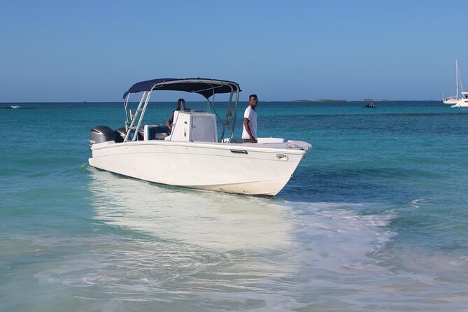 Private speed boat beach and bar hopping visiting Rose island - Who Would Love This Tour?
