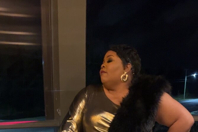 Sip & Solve Immersive Murder Mystery Experience in The Bahamas - The Core of the Experience: Live Interactive Murder Mystery