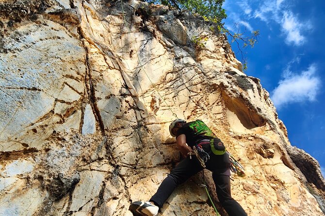 Half Day Guided Multi-Pitch Climbing in Gunung Keriang - Pricing and Value