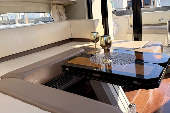 Palm Beach Luxury Yacht Cruises - Who Should Consider This Tour?