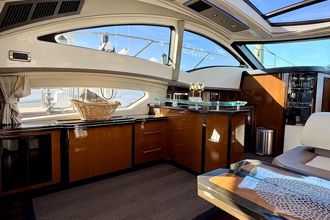 Palm Beach Luxury Yacht Cruises - FAQs