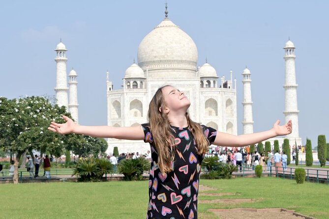 Taj Mahal Day Tour from Delhi by Superfast Train - All Inclusive - Exploring Agra Fort: Mughal Grandeur