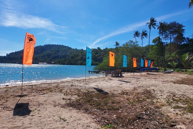 Private Kayak Experience in Bang Bao Bay with Lunch - A Deep Dive into the Kayaking Experience