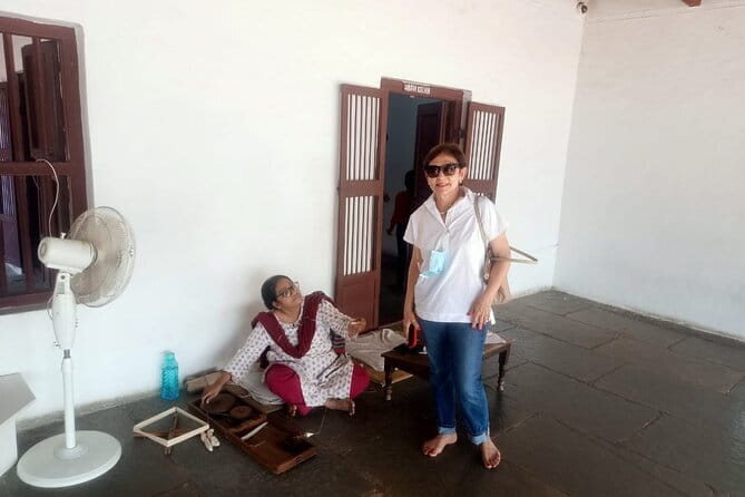 Ahmedabad to Udaipur private transfer - The Driver and Customer Service Experience