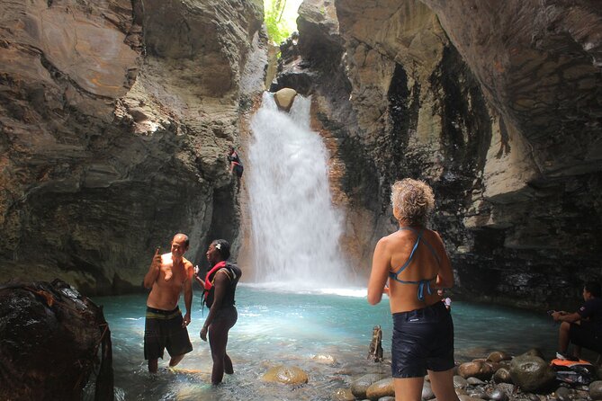 Private Tour To La Leona Waterfall With Lunch Included - Discover the Beauty of Costa Rica with the Private La Leona Waterfall Tour