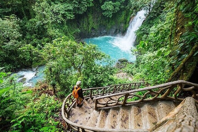 Rio Celeste+Sloth Sanctuary+Butterfly+Coffee with Chocolate - Key Points