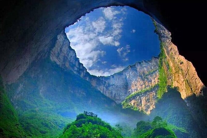 Chongqing City Tour with Private Car Ride - The Three Natural Bridges: A Geological Masterpiece