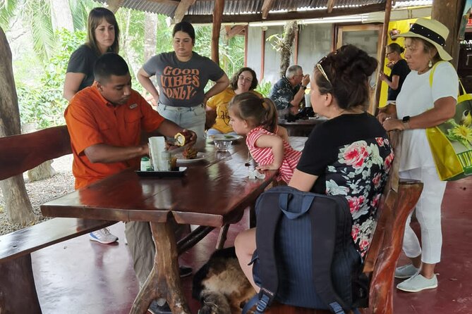 Local Sightseeing & Mangrove Tour - Who Should Consider This Tour?