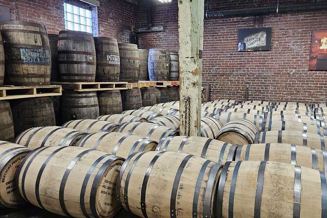 Private Bardstown Bourbon Tour (Groups of 2-11) Maker's & More - Exploring Kentucky’s Bourbon Heritage in Style