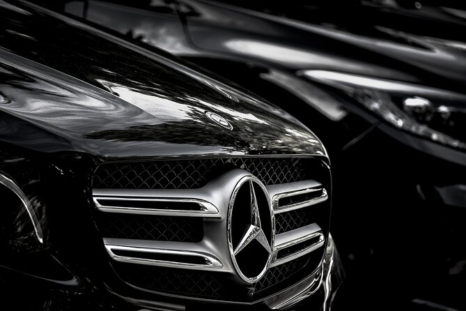Private Transfer between SHANNON & DINGLE | Premium Vehicles - Discover the Comfort of a Private Transfer from Shannon Airport to Dingle