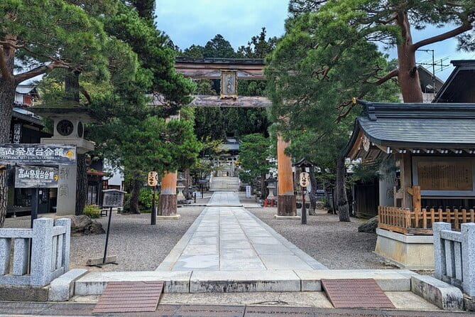 Walking Tour of Takayama Festival Floats and Historic Street - Key Points