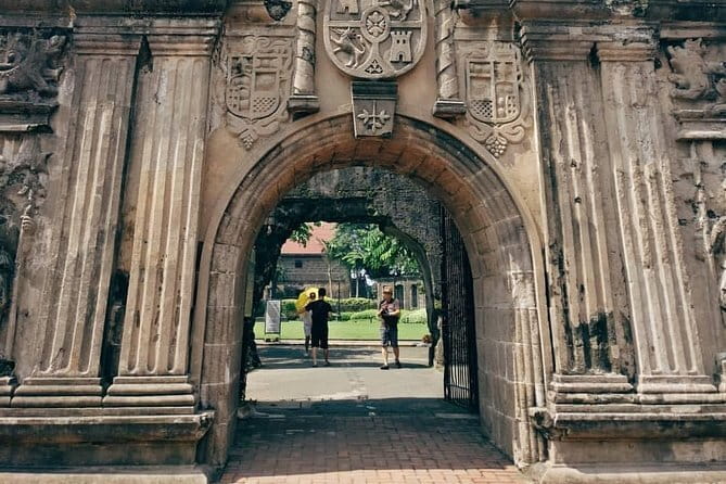 Manila Old & New City Walking Tour With A Guide - Fort Santiago: The Final Stop