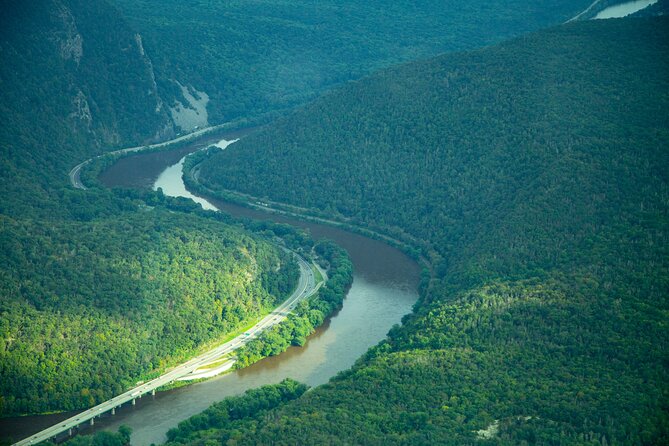 Delaware Water Gap Air Tour - Discover the Beauty of the Delaware Water Gap from the Sky