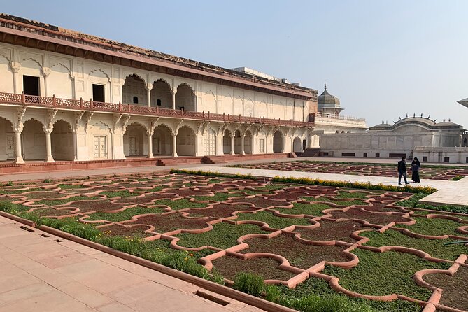 Private Tajmahal Day Tour From Mumbai ,Pune ,Chennai with flights - FAQ