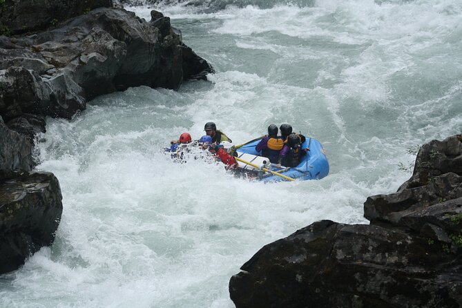 Half Day Two Canyon Six Mile Creek Whitewater Rafting - A Deep Dive into the Alaska Whitewater Experience