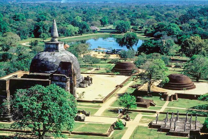Polonnaruwa Ancient Kingdom and Wild Elephant Safari from Habarana - Exploring Ancient Polonnaruwa: A Treasure Trove of History
