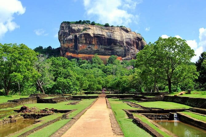 Sigiriya Hike & Minneriya Safari Private Full Day Tour - Introduction