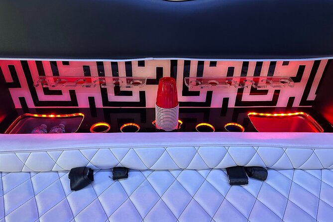 Private Vineyard Tour in Party Bus (4 Vineyards), Includes Lunch - Who Will Love This Tour?