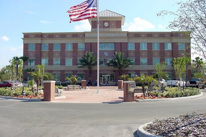 Self Guided Plant City Scavenger Hunt: The Strawberry Capital - Key Points