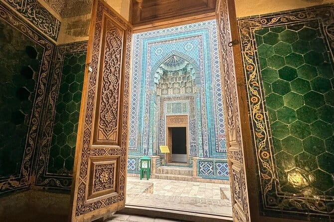 Samarkand City Tour from Silk Paper Factory to Registan Square - An In-Depth Look at the Samarkand Experience