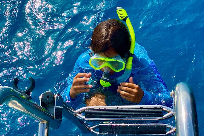 Aruba Element Private Boat Charter (After-Lounge) - FAQ