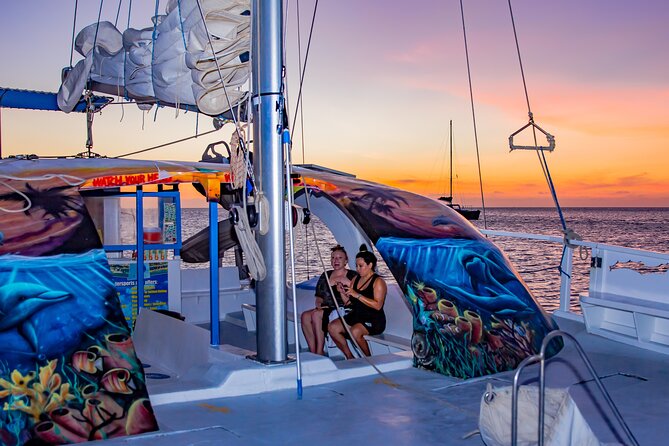 Aruba Sunset Sail Cruise Aboard The Dolphin Catamaran - Key Points