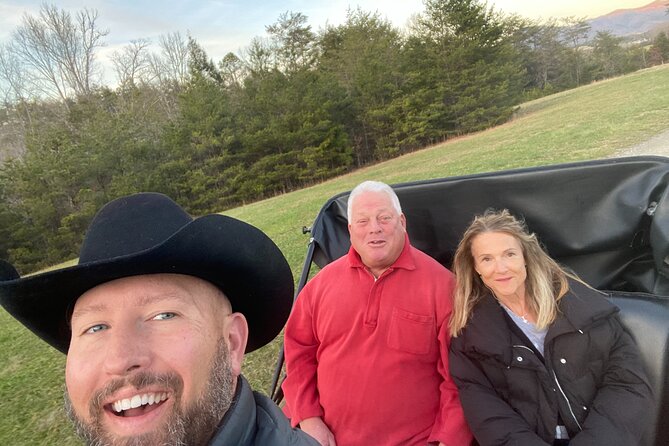 Cozy Farm Experience with Wagon Wheels and Acoustic Meal - Summary