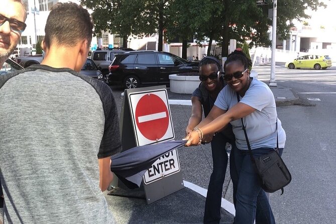 Scavenger Hunt Adventure in Vancouver by Operation City Quest - Who Will Love This Experience?