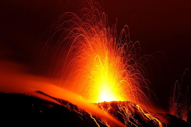 Stromboli: sunset trekking to Sciara del Fuoco - Ashàra - Introduction