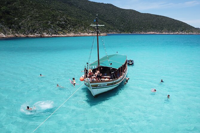 Don Juan Boat Trip in Arraial do Cabo - Key Points