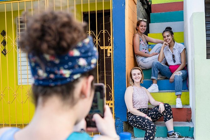 Street art walking tour in Santiago (art walk) - FAQ