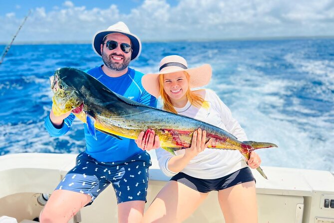 Fishing And Eating Straight From The Sea ( SAONA ISLAND AND PALMILLA) - A Deep Dive into the Experience of Fishing and Eating from the Sea