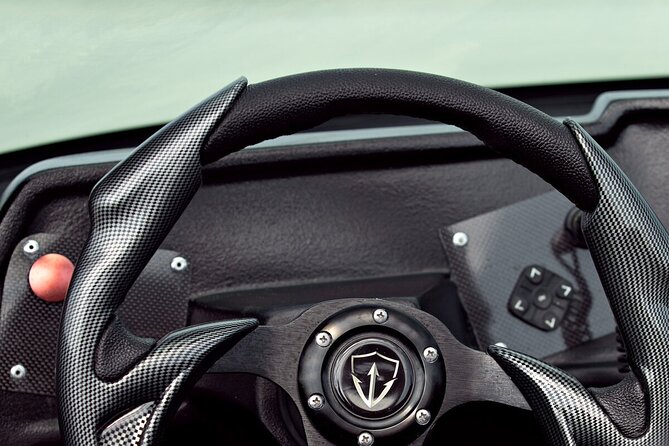 Chic and Fast Jet Car Water Experience - A Deep Dive into the Experience