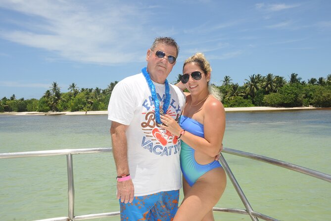 Punta Cana Boat Cruise and Snorkeling with Open Bar - FAQs