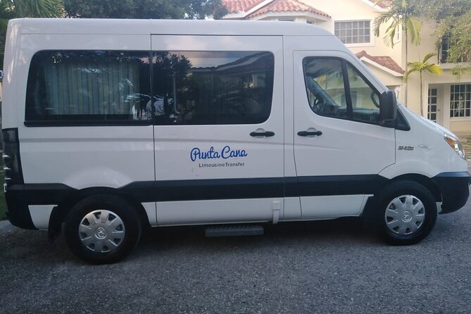 One Way Private Hotel or Airport Transfer Uvero Alto Hotels - Key Points