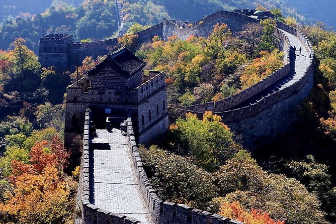 Private Day Tour of Mutianyu/Badaling Great Wall w/VIP Fast Pass - Exploring the Great Wall with Ease