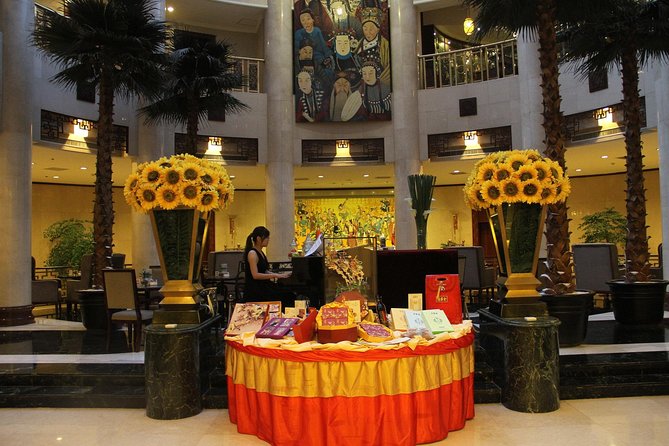 Beijing Night Tour- Peking Opera with Transfer - Key Points