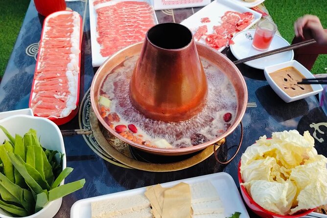 Beijing Shichahai Hutong Dinner and Beer Walking Tour - Key Points