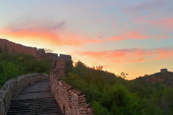 Small-Group 1-day Jinshanling Great Wall 6km Hiking tour - Key Points