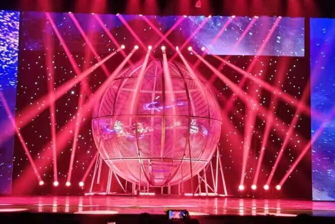 Beijing Red theatre Acrobatics Show Ticket - Key Points